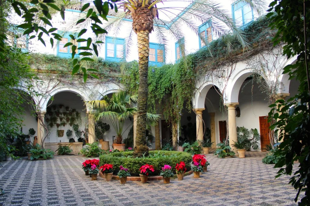 Patios del palacio de Viana